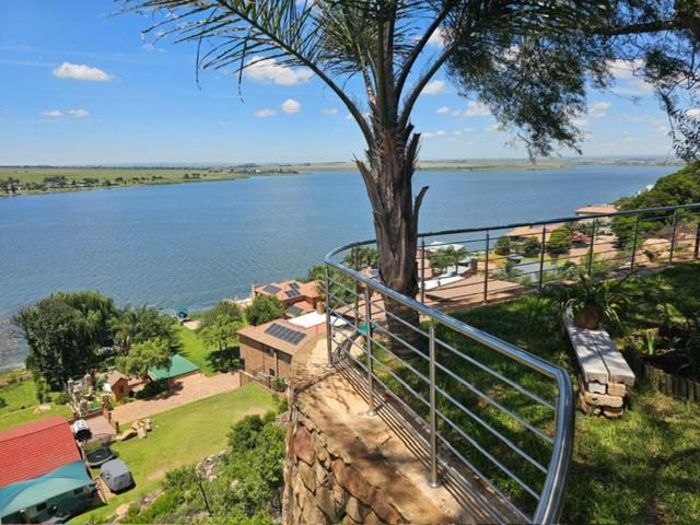 Eagles View Kungwini Otel Bronkhorstspruit Dış mekan fotoğraf