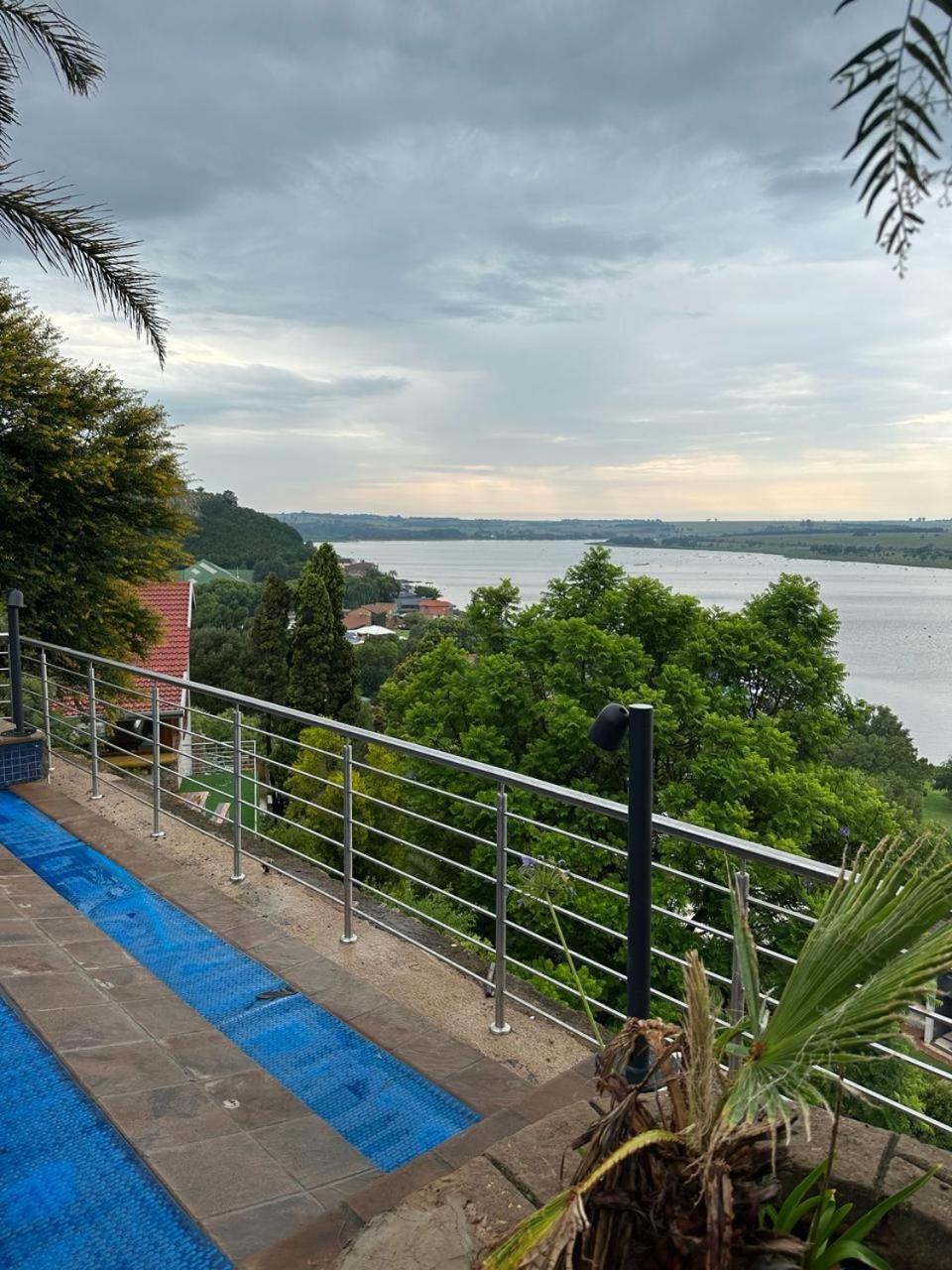 Eagles View Kungwini Otel Bronkhorstspruit Dış mekan fotoğraf
