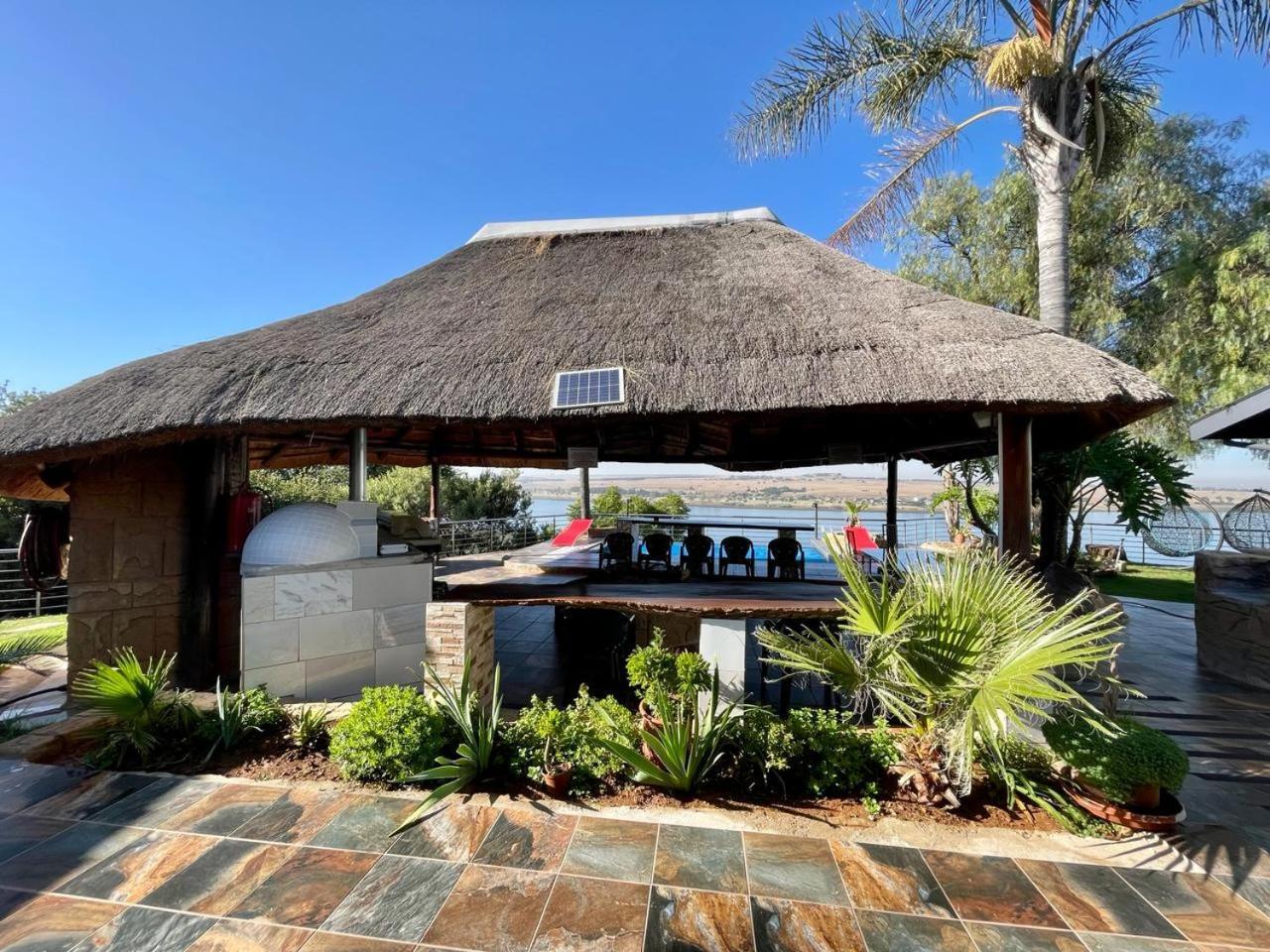 Eagles View Kungwini Otel Bronkhorstspruit Dış mekan fotoğraf