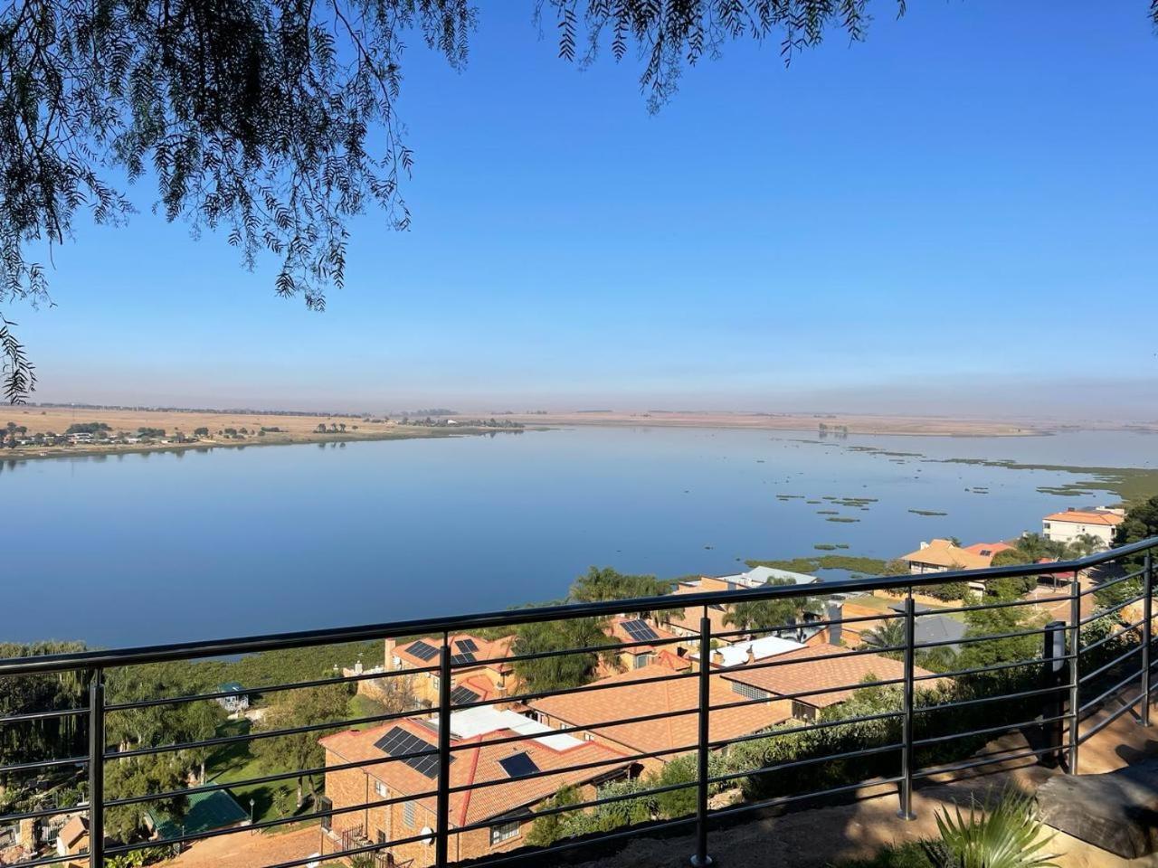 Eagles View Kungwini Otel Bronkhorstspruit Dış mekan fotoğraf